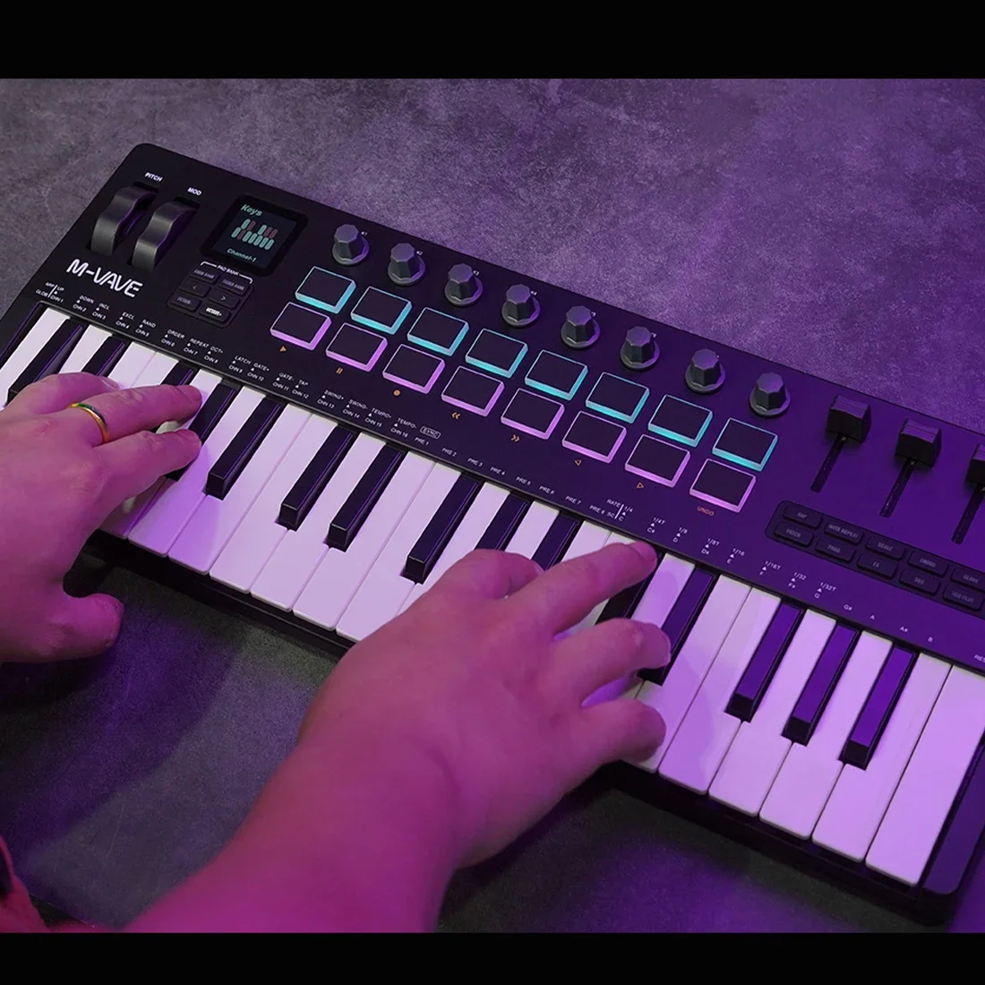 جهاز تحكم MIDI محمول M-VAVE SM - مراجعة Midi Controller Pad وسعره